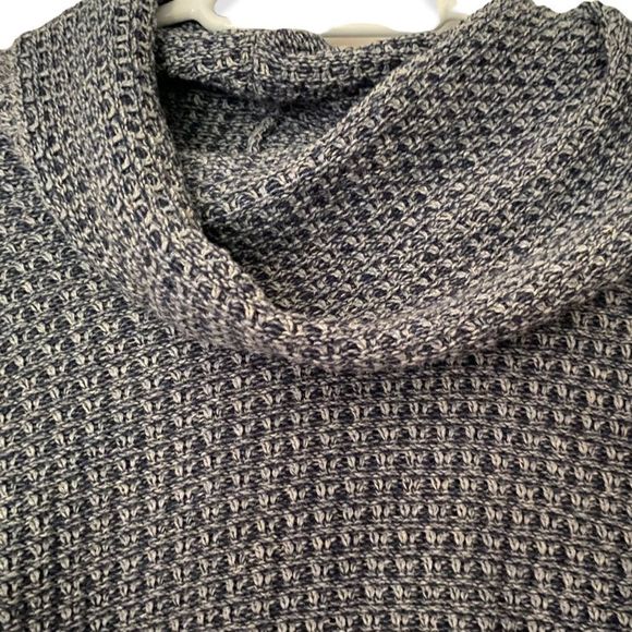 2/$20💖 eight eight eight - Cowl Neck Knit Sweater - Picture 4 of 6